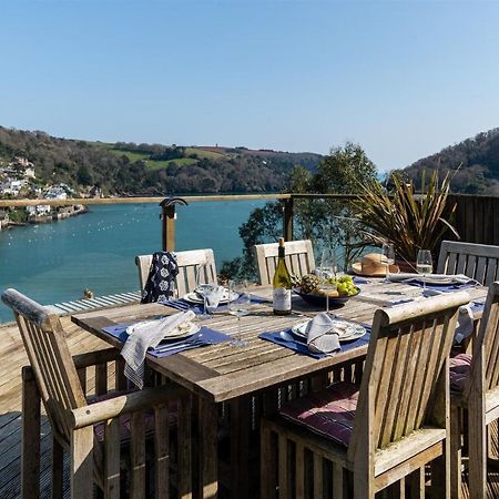 Uphigh - Elevated Family Home With Stunning River Views Dartmouth Extérieur photo