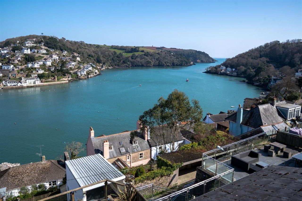Uphigh - Elevated Family Home With Stunning River Views Dartmouth Extérieur photo
