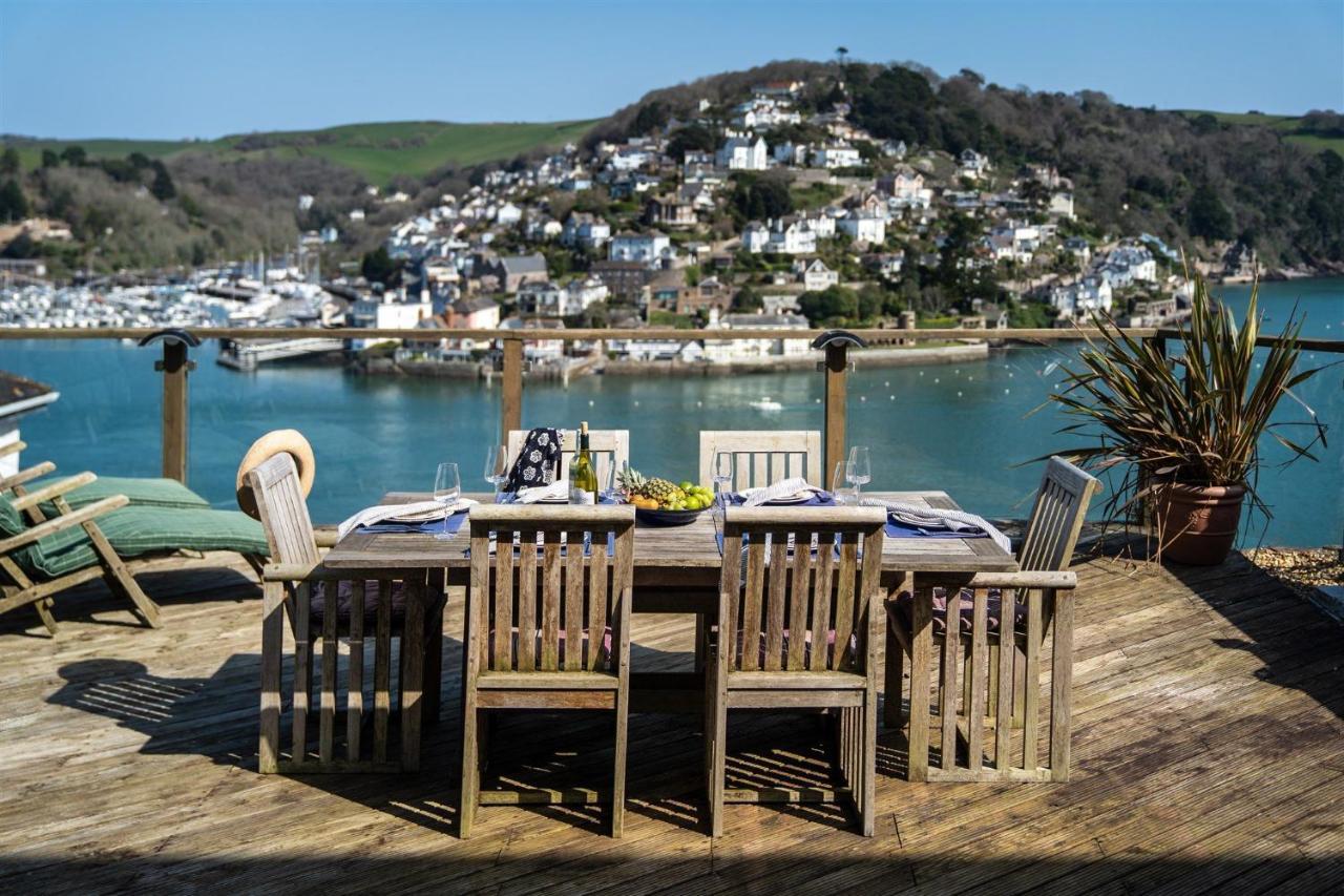 Uphigh - Elevated Family Home With Stunning River Views Dartmouth Extérieur photo
